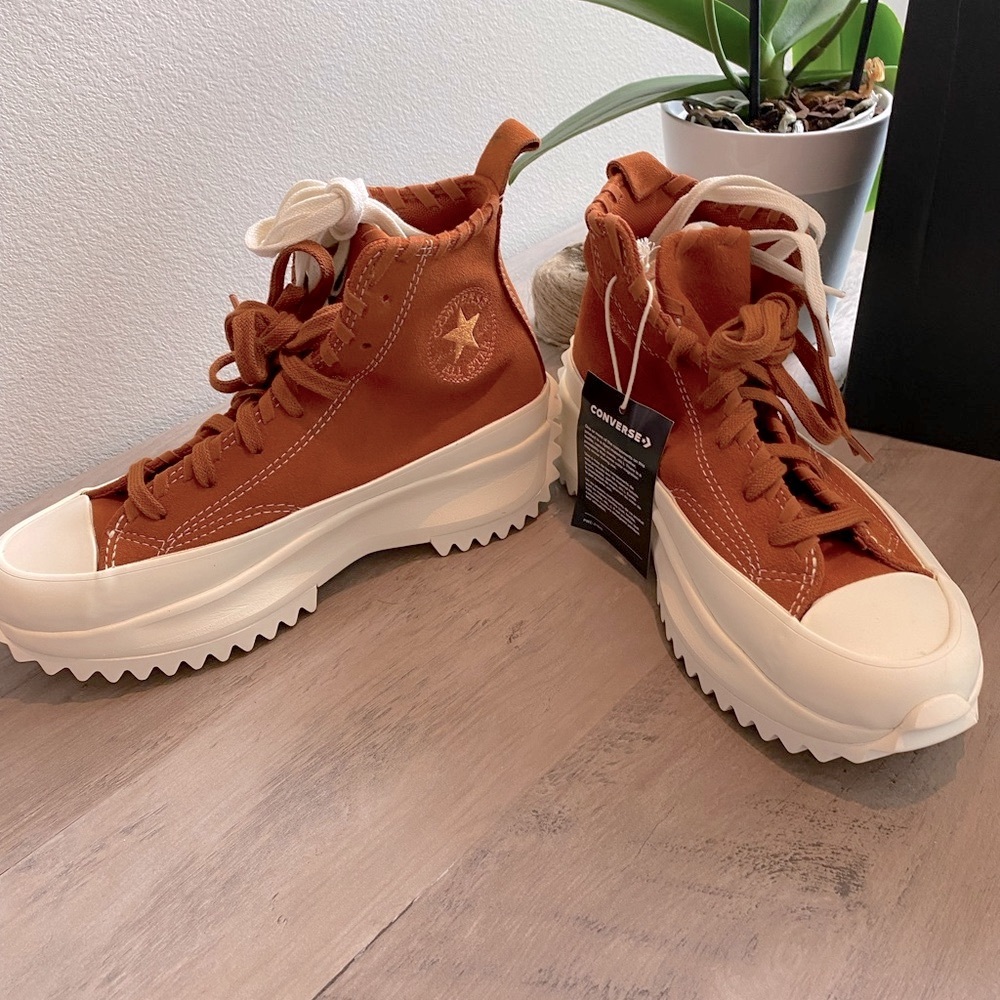 Converse Run Star Hike Platform Embroidered Florals 7